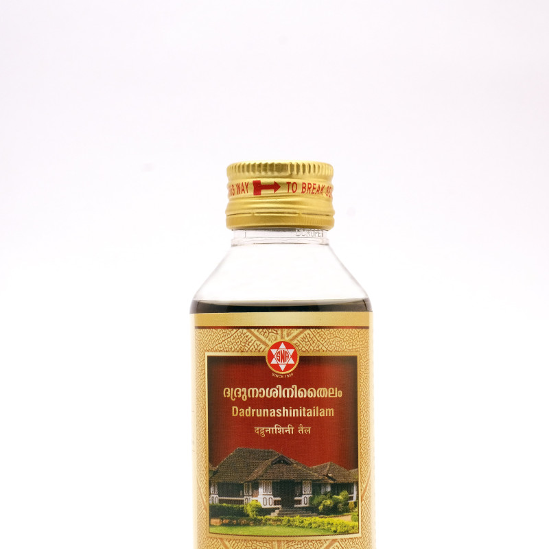 SNA OUSHADHASALA Dadrunaashini Tailam Bottle of 100 ML